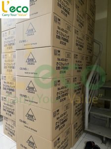 Package non-woven bags into cartons