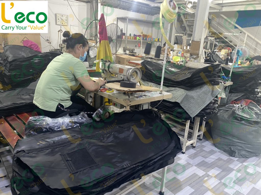 garment bag factory
