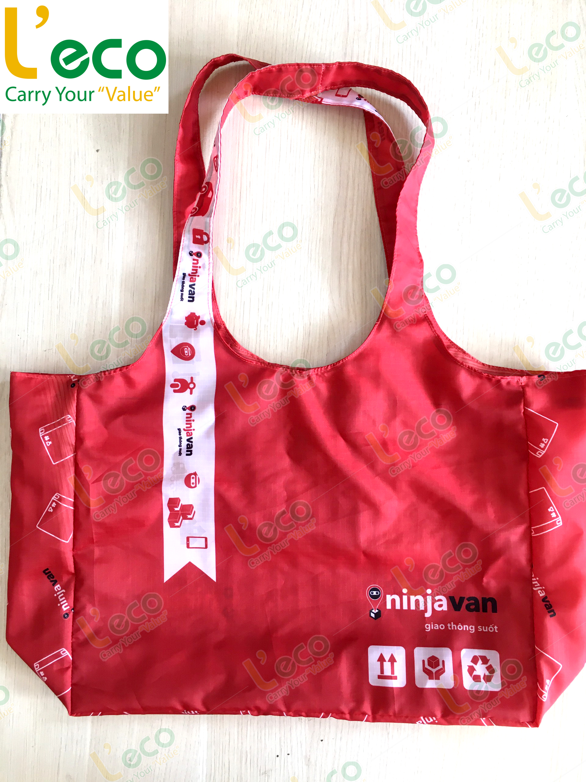 Polyester bags produced by An Van Thanh company