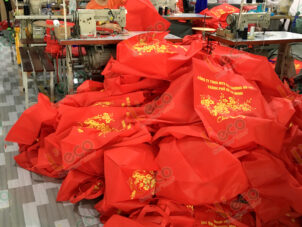 TET GIFT BAGS FACTORY 2023 ACCORDING TO CUSTOMERS’ NEEDS.