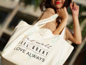 Fashionable canvas bags of all styles with Brand